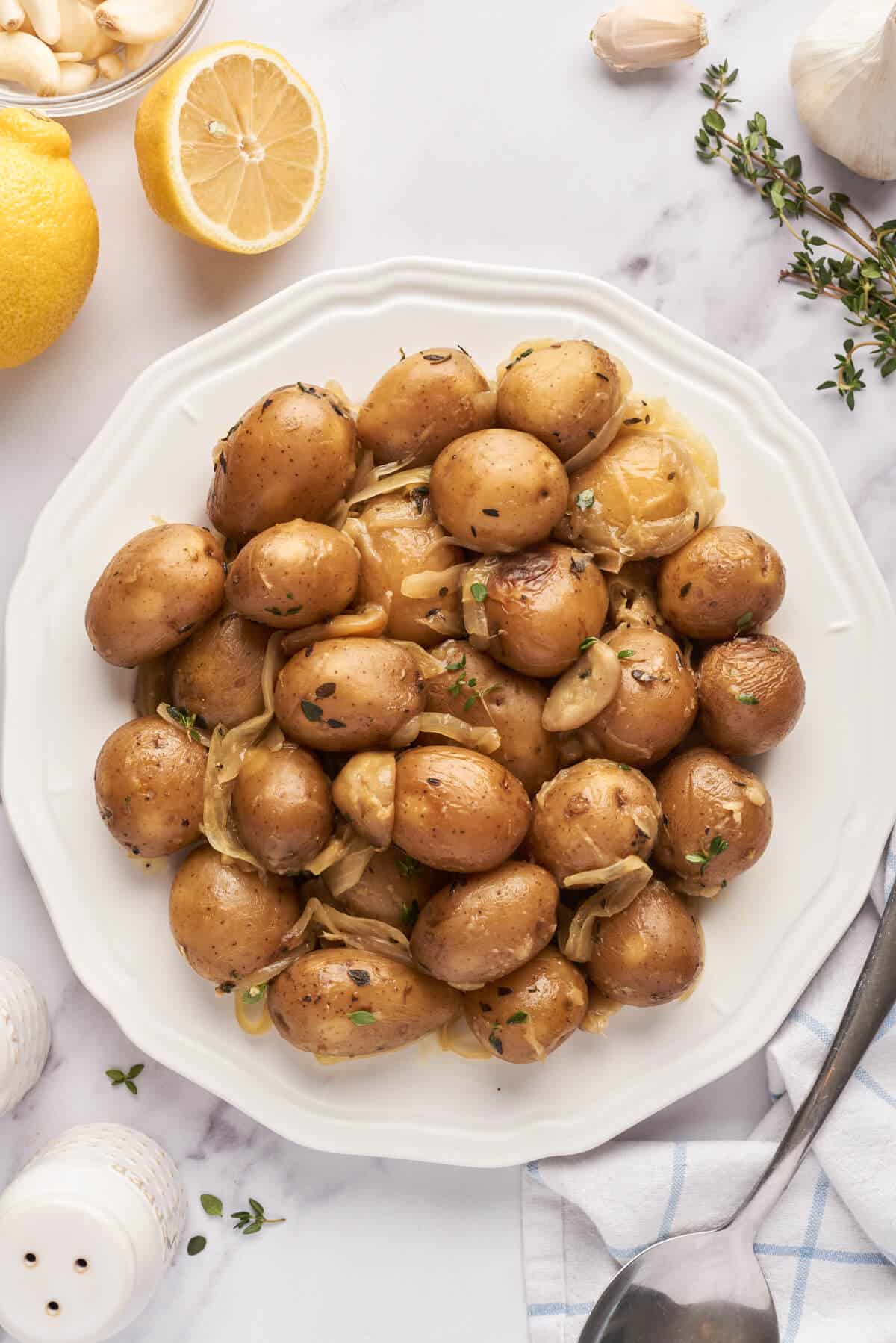 A plate of garlic potatoes.