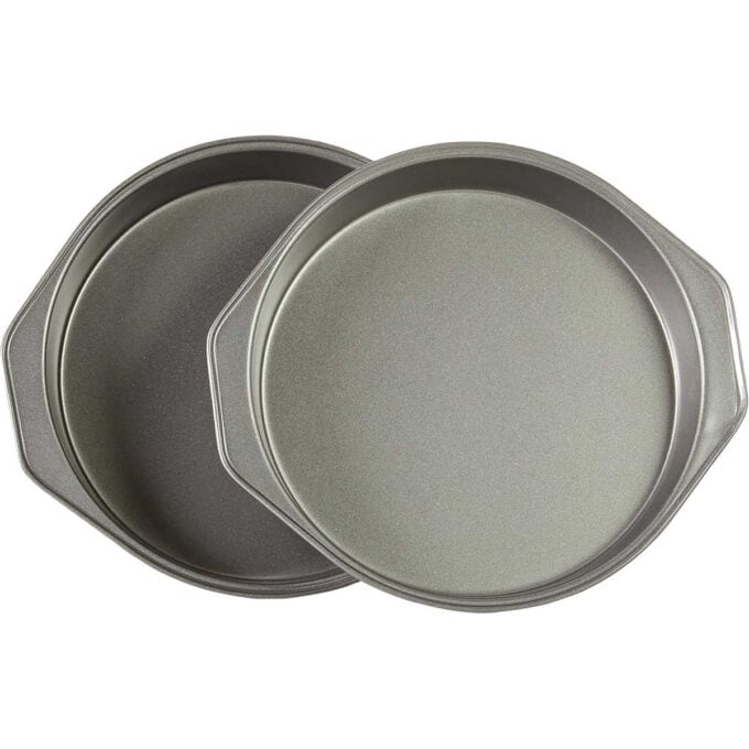 Round cake pans.