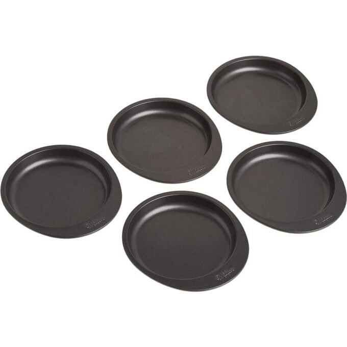 Layer cake pan set.