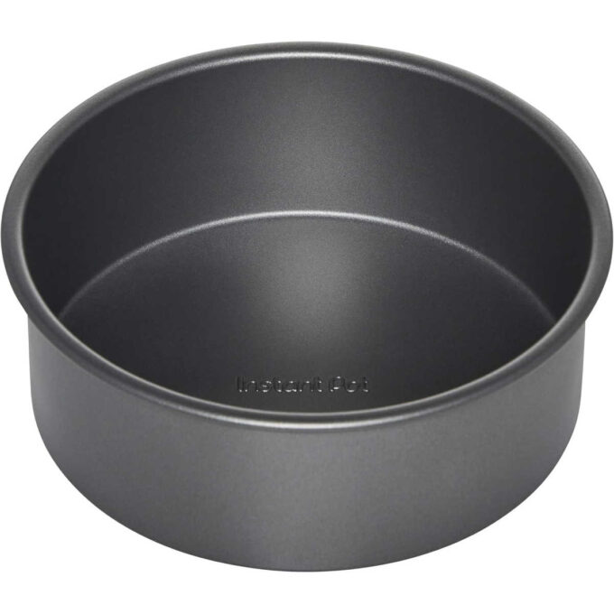 Round cake pan.