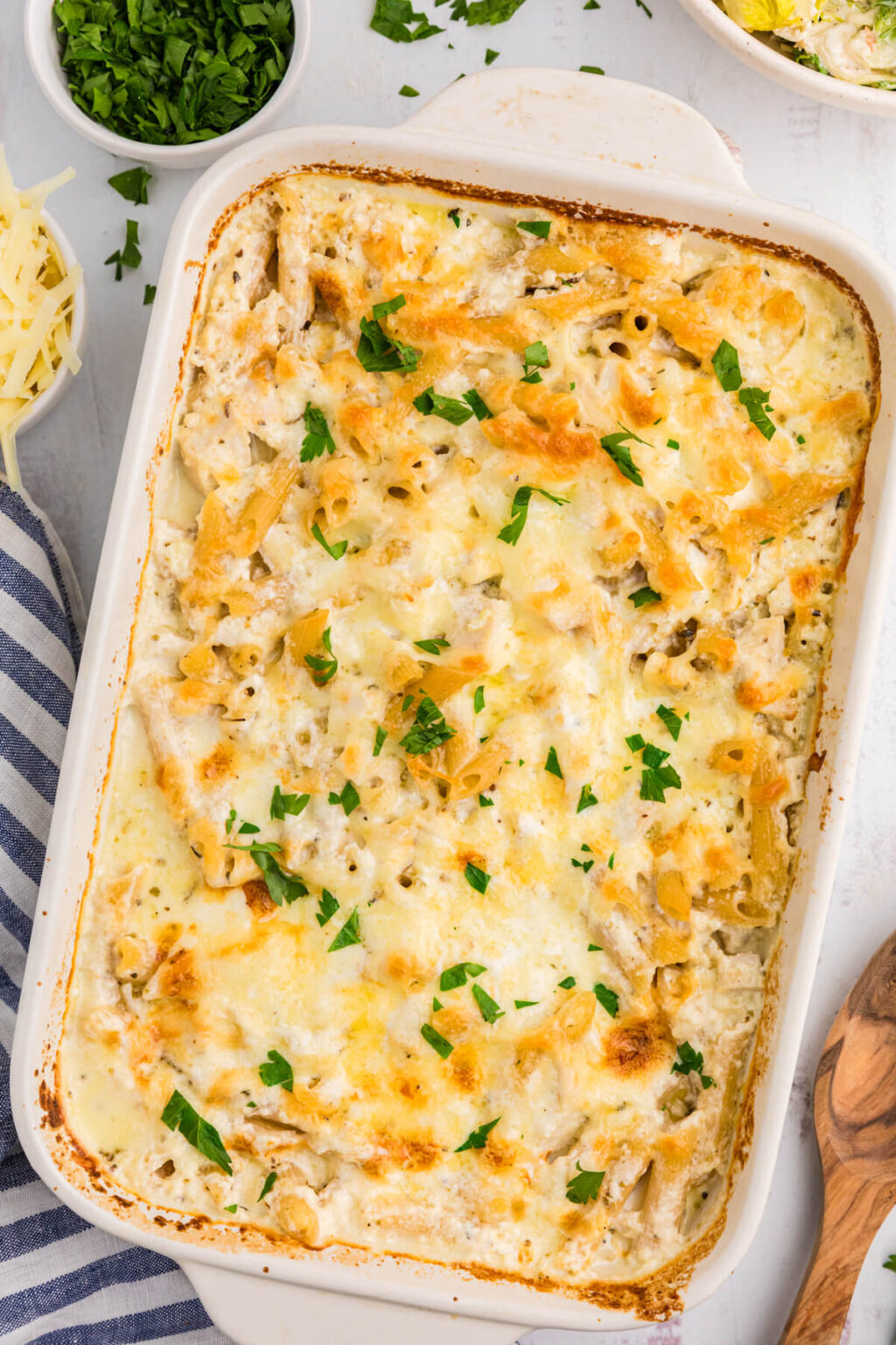 Easy Chicken Alfredo Bake {One-Pan Recipe} - Simply Stacie