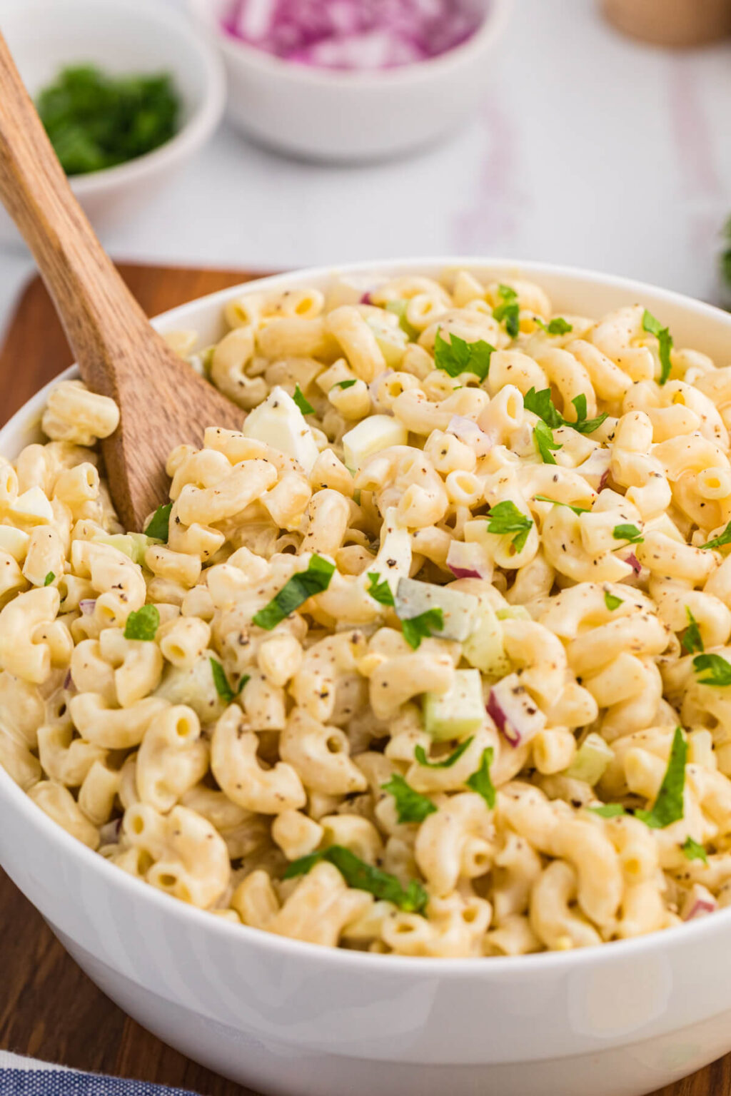 Creamy Classic Macaroni Salad Recipe - Simply Stacie