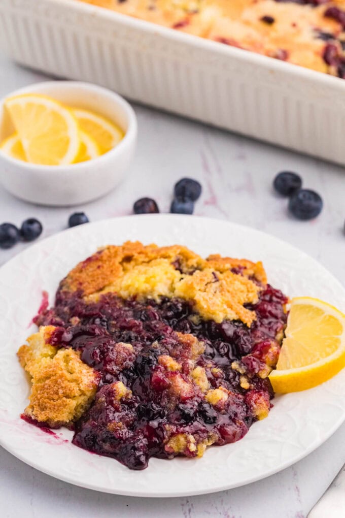 Easy Lemon Blueberry Dump Cake Recipe (5 Ingredients) - Simply Stacie